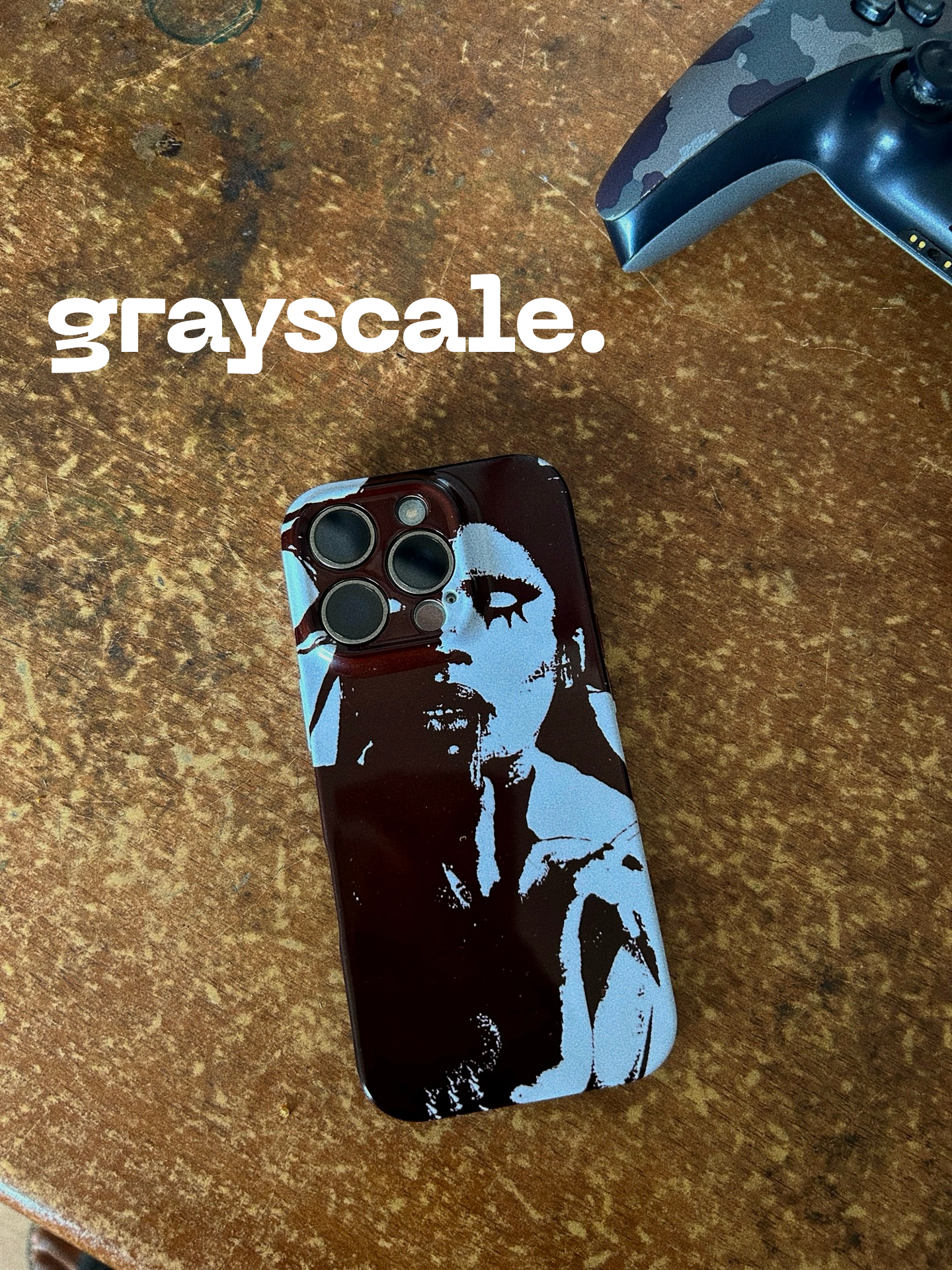 02. GRAYSCALE